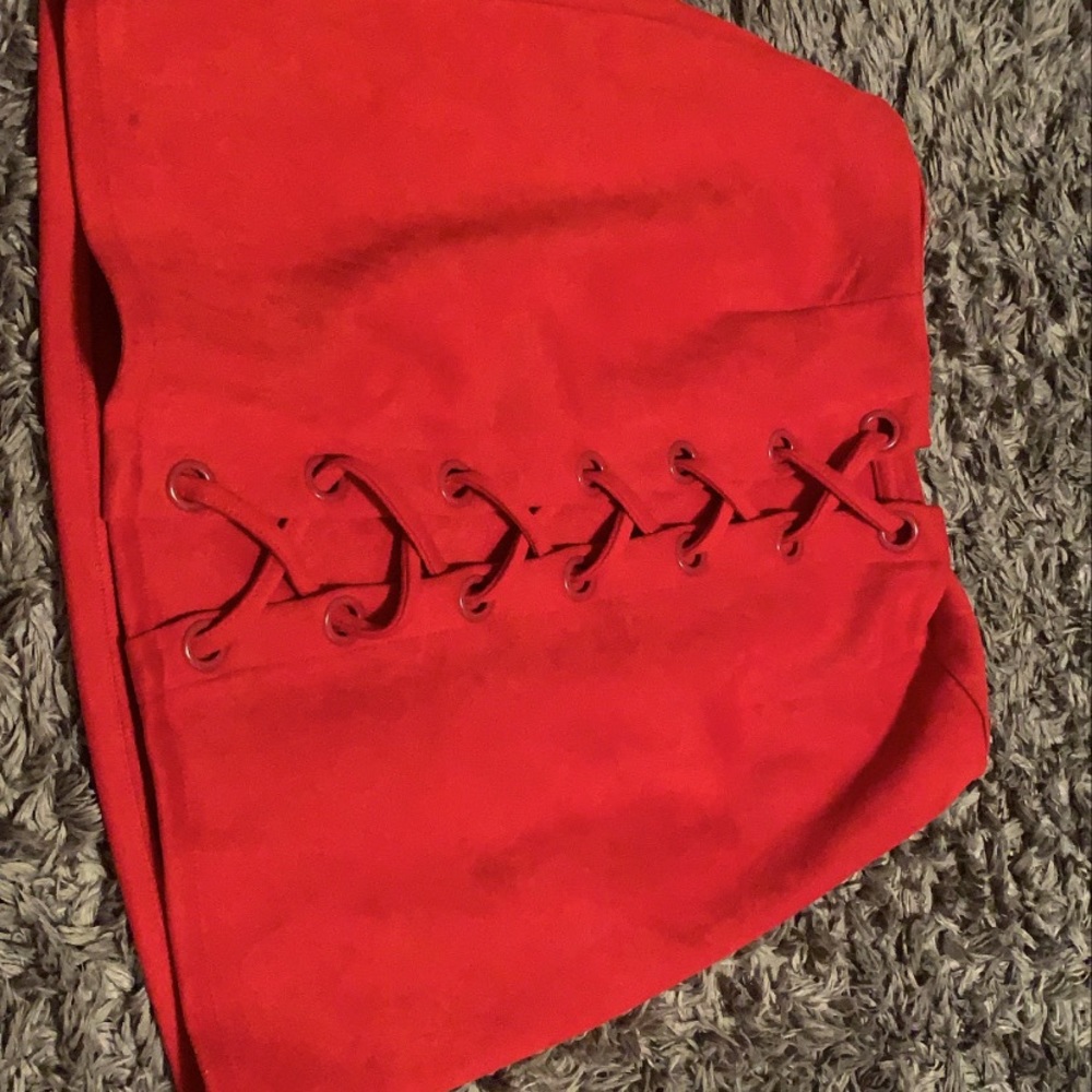 RED SKIRT